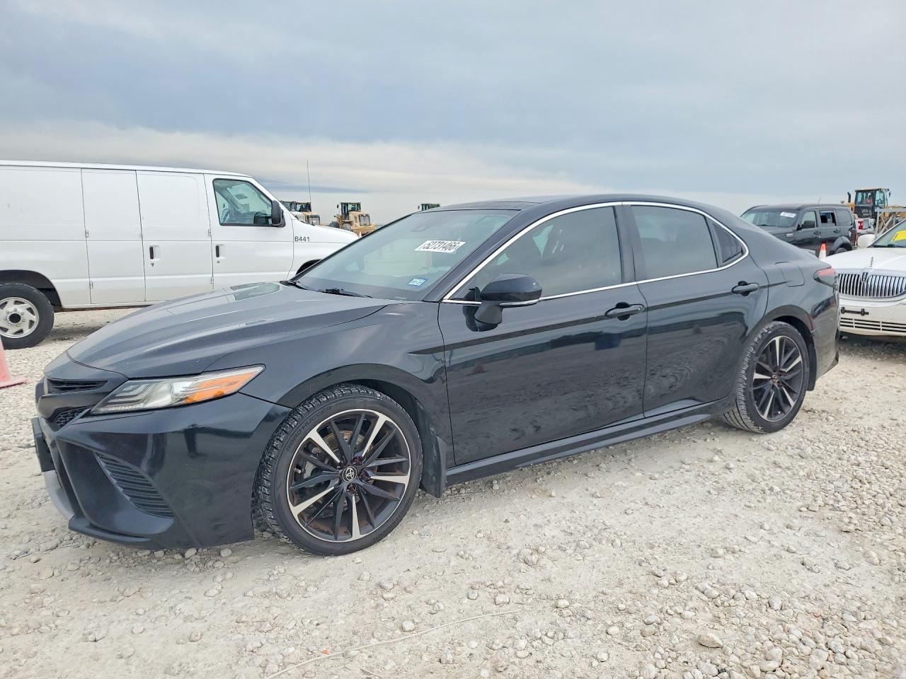 2019 TOYOTA CAMRY