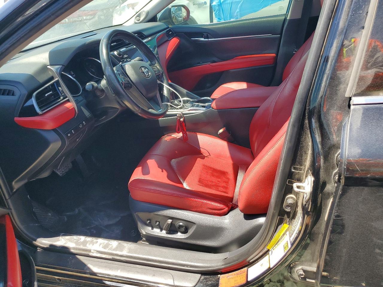 2019 TOYOTA CAMRY