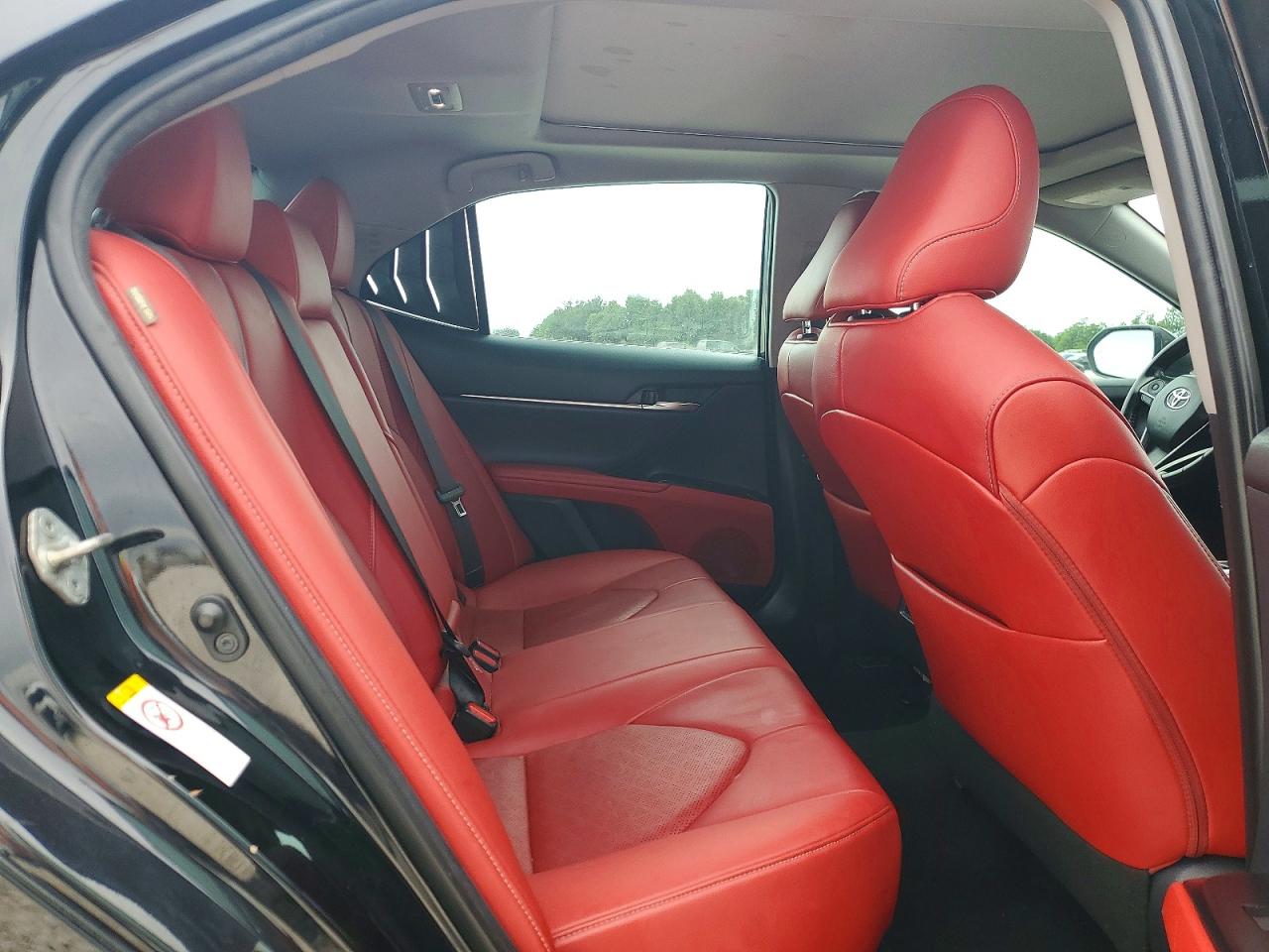 2019 TOYOTA CAMRY