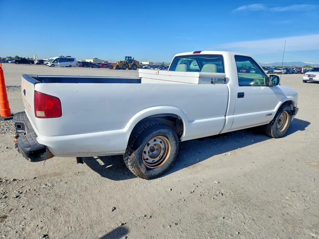 1999 CHEVROLET S10