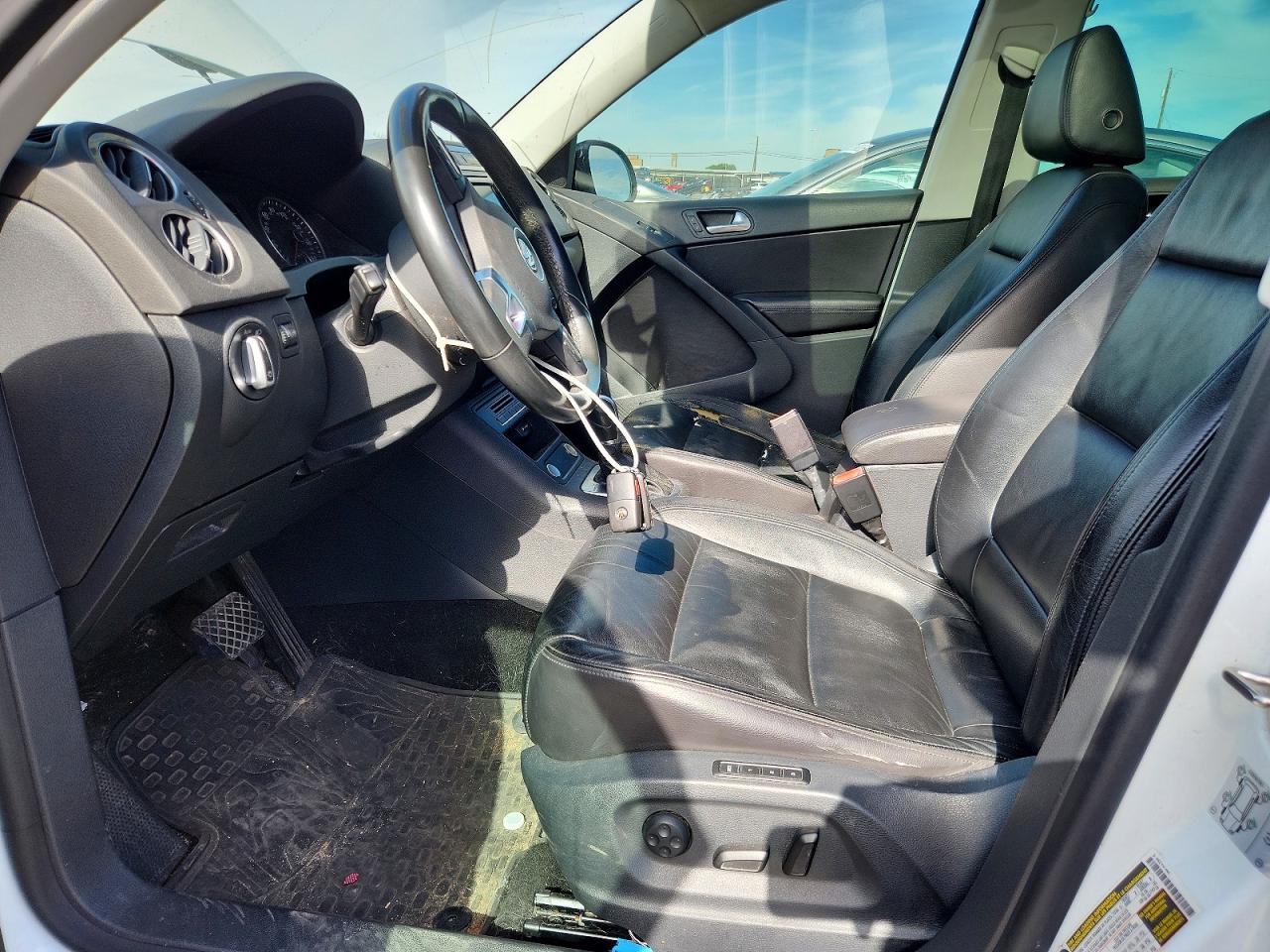 2017 VOLKSWAGEN TIGUAN