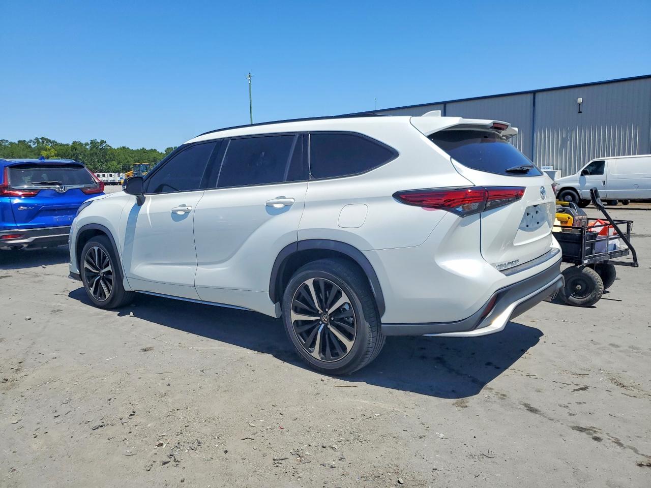 2022 TOYOTA HIGHLANDER