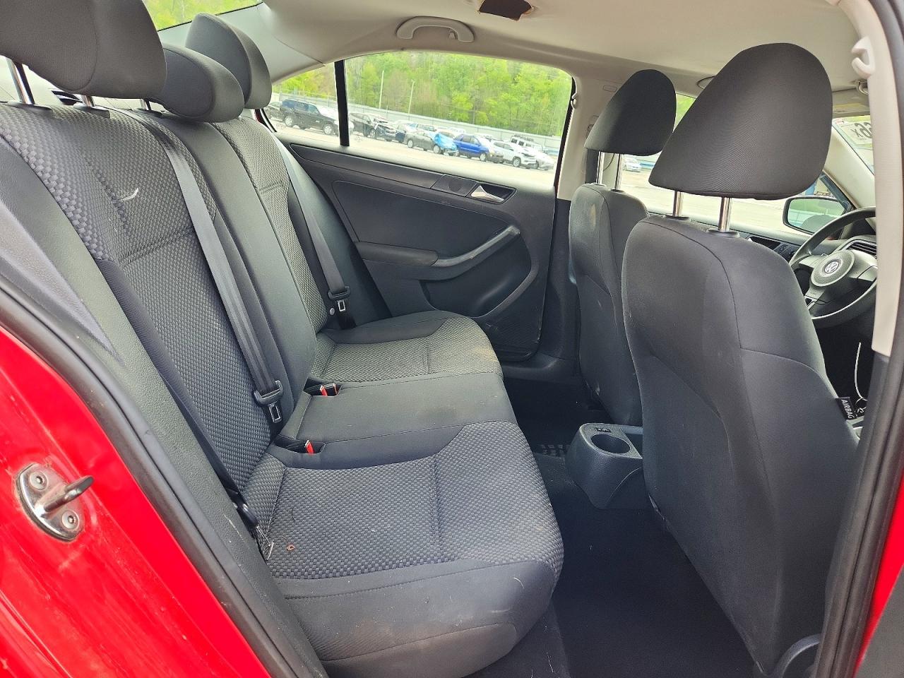 2012 VOLKSWAGEN JETTA