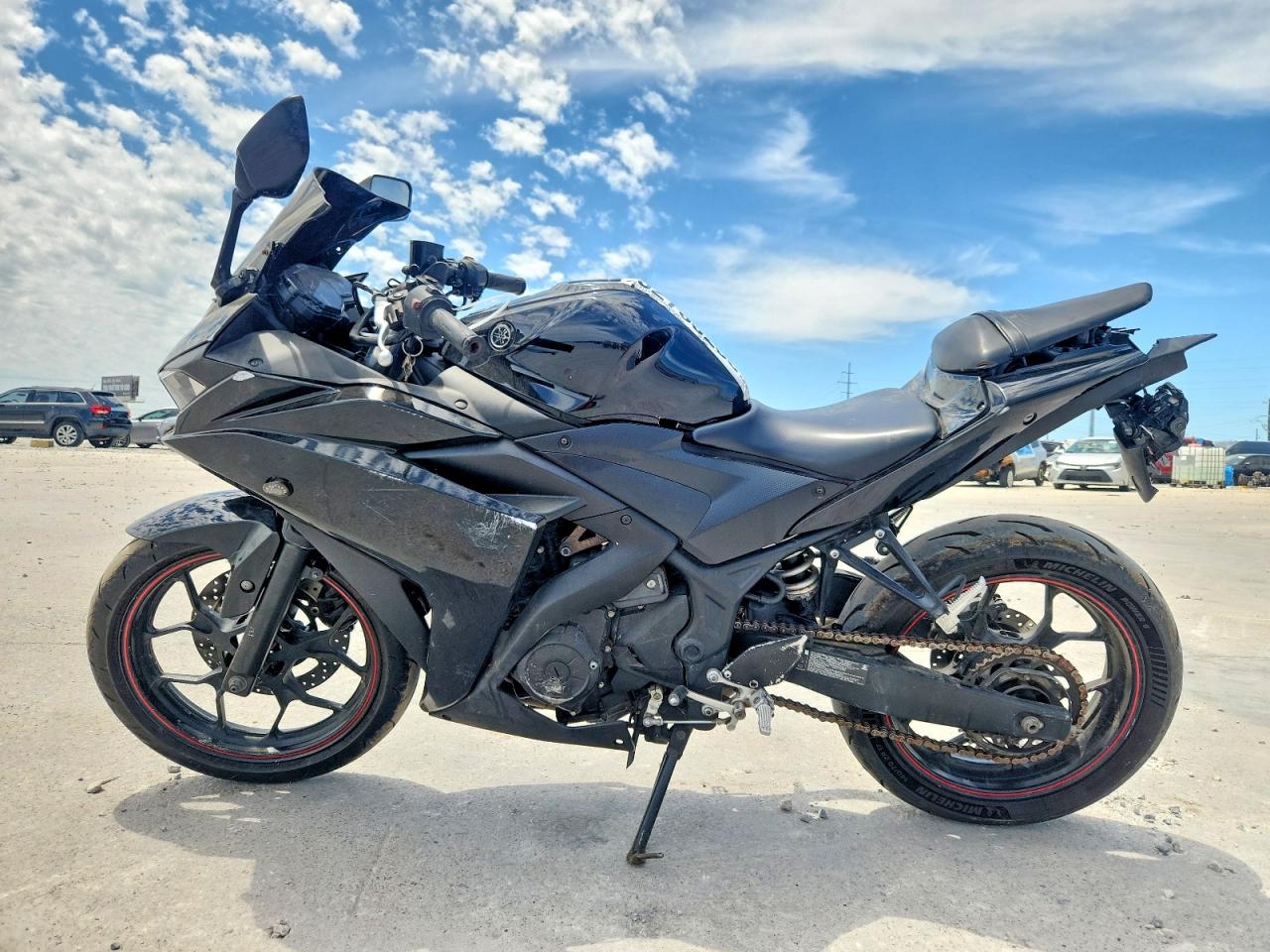 2018 YAMAHA YZF600