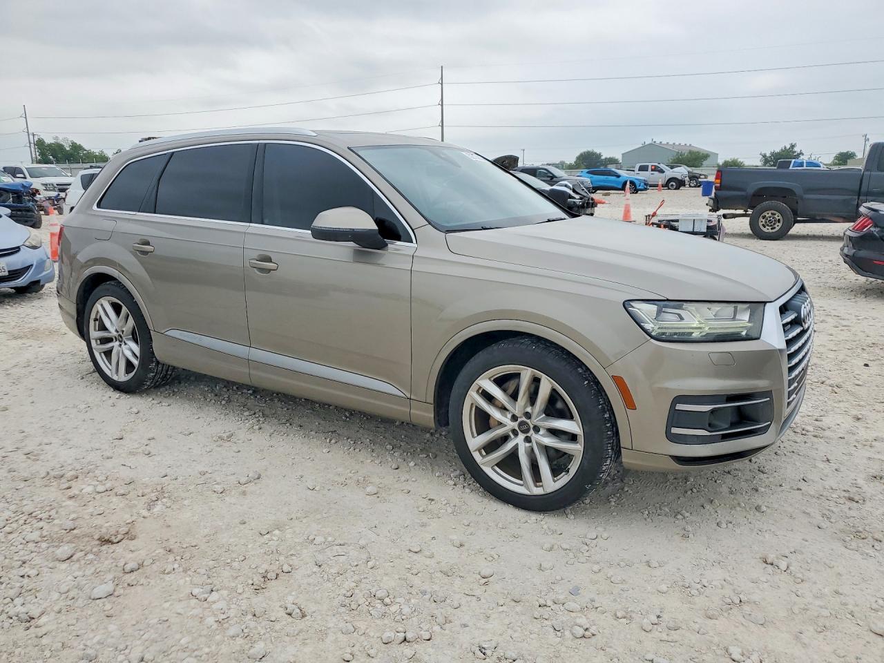 2017 AUDI Q7