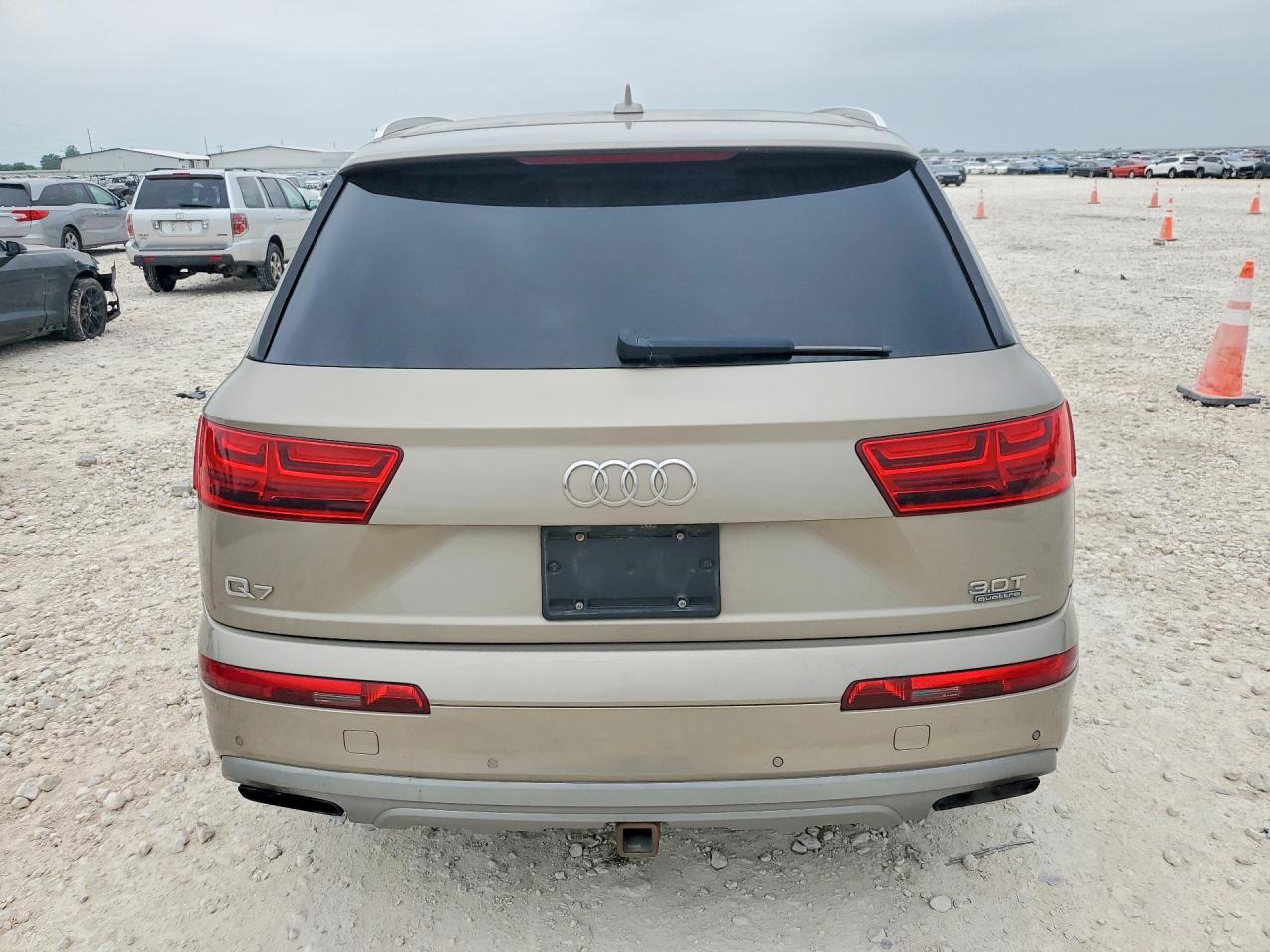 2017 AUDI Q7