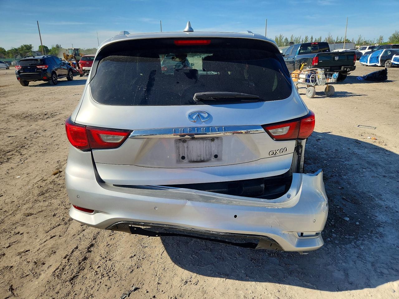 2017 INFINITI QX60 BASE