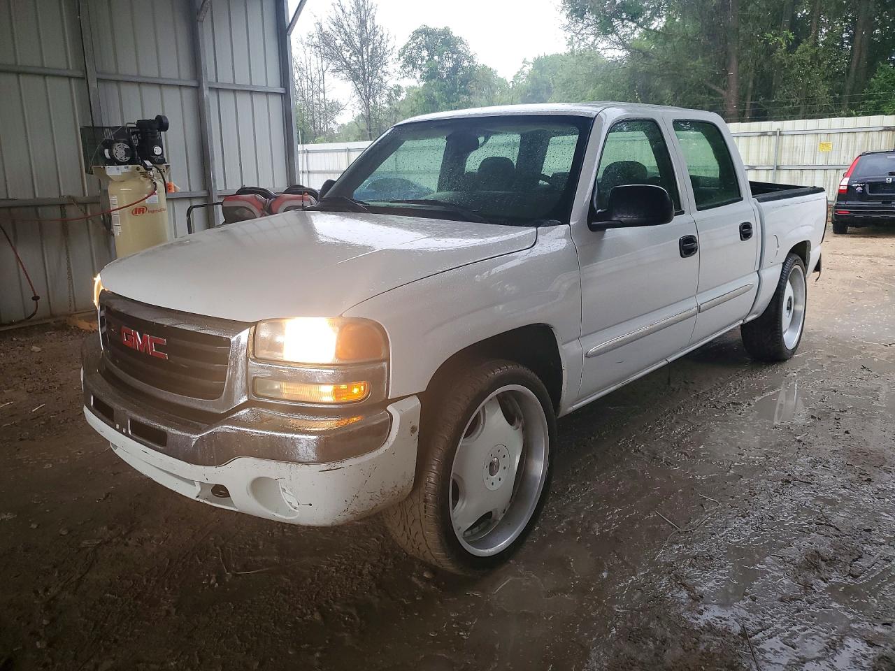 2006 GMC SIERRA