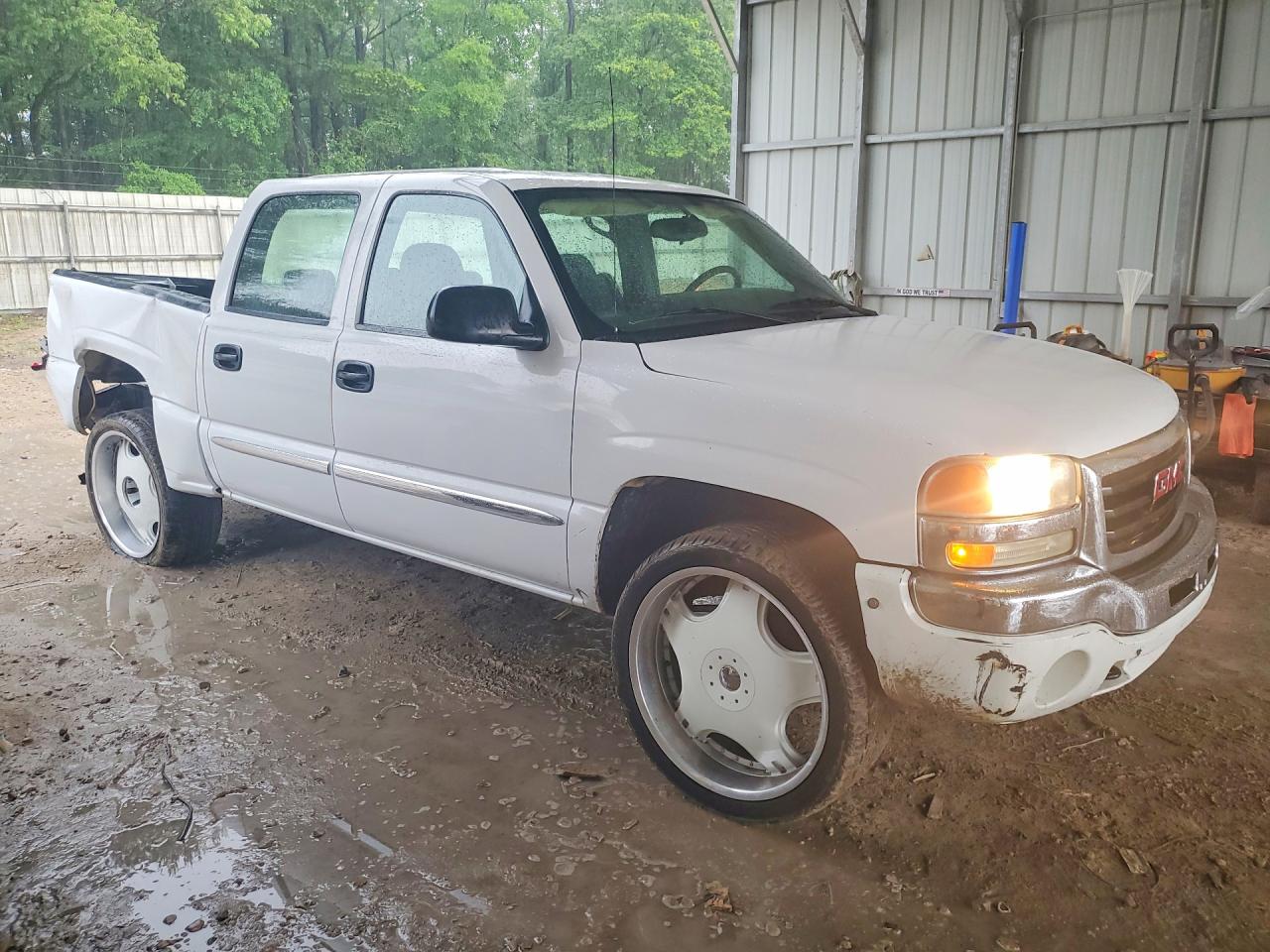 2006 GMC SIERRA