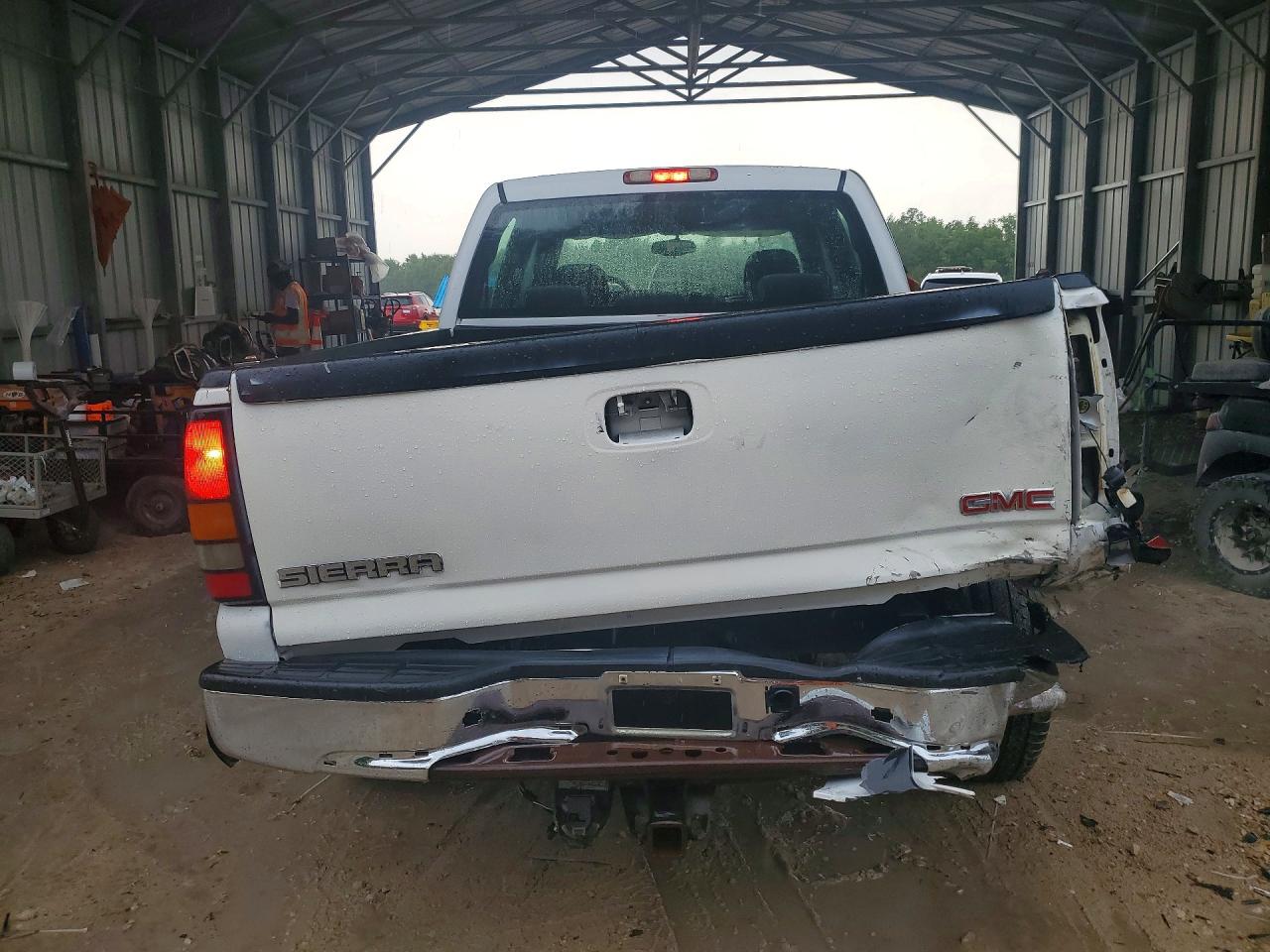 2006 GMC SIERRA