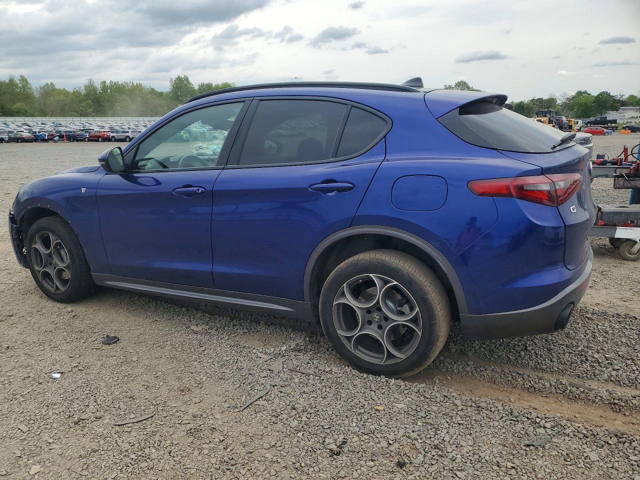 2022 ALFA ROMEO STELVIO