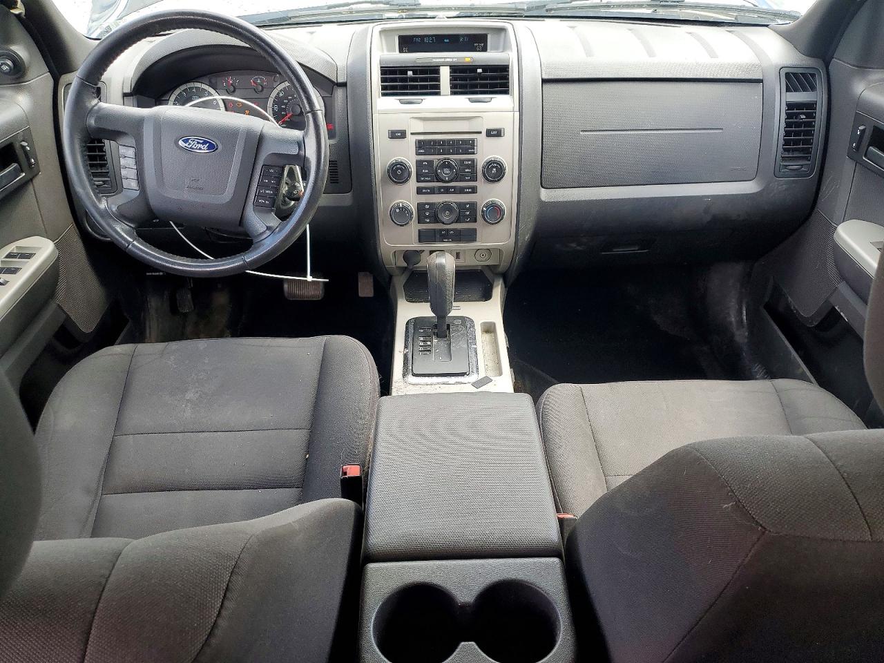 2011 FORD ESCAPE