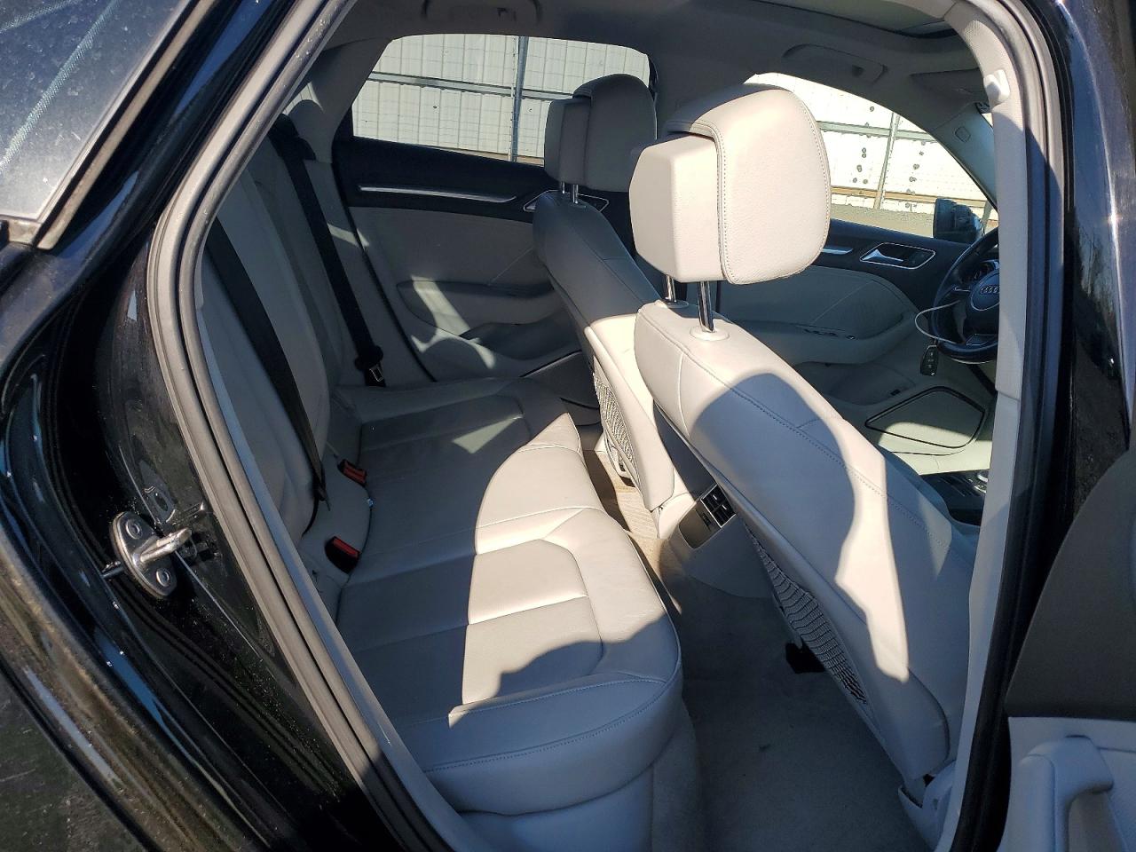2015 AUDI A3