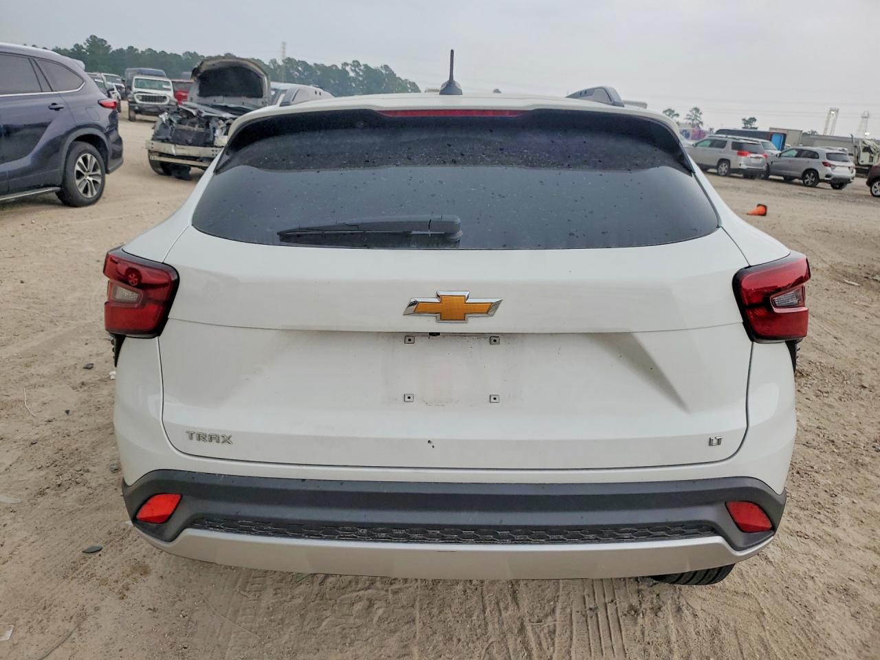 2025 CHEVROLET TRAX
