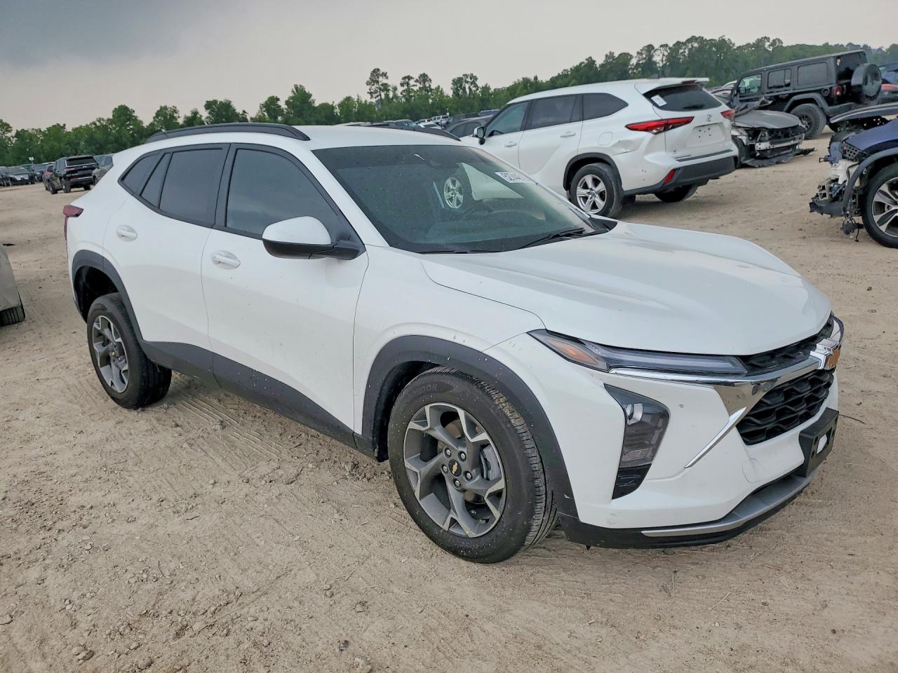 2025 CHEVROLET TRAX
