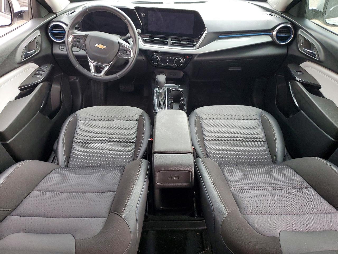 2025 CHEVROLET TRAX