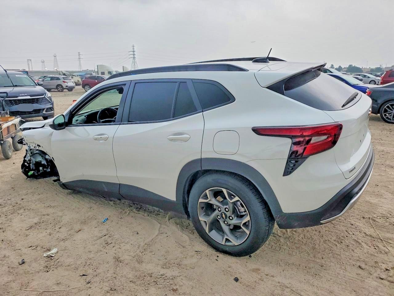 2025 CHEVROLET TRAX