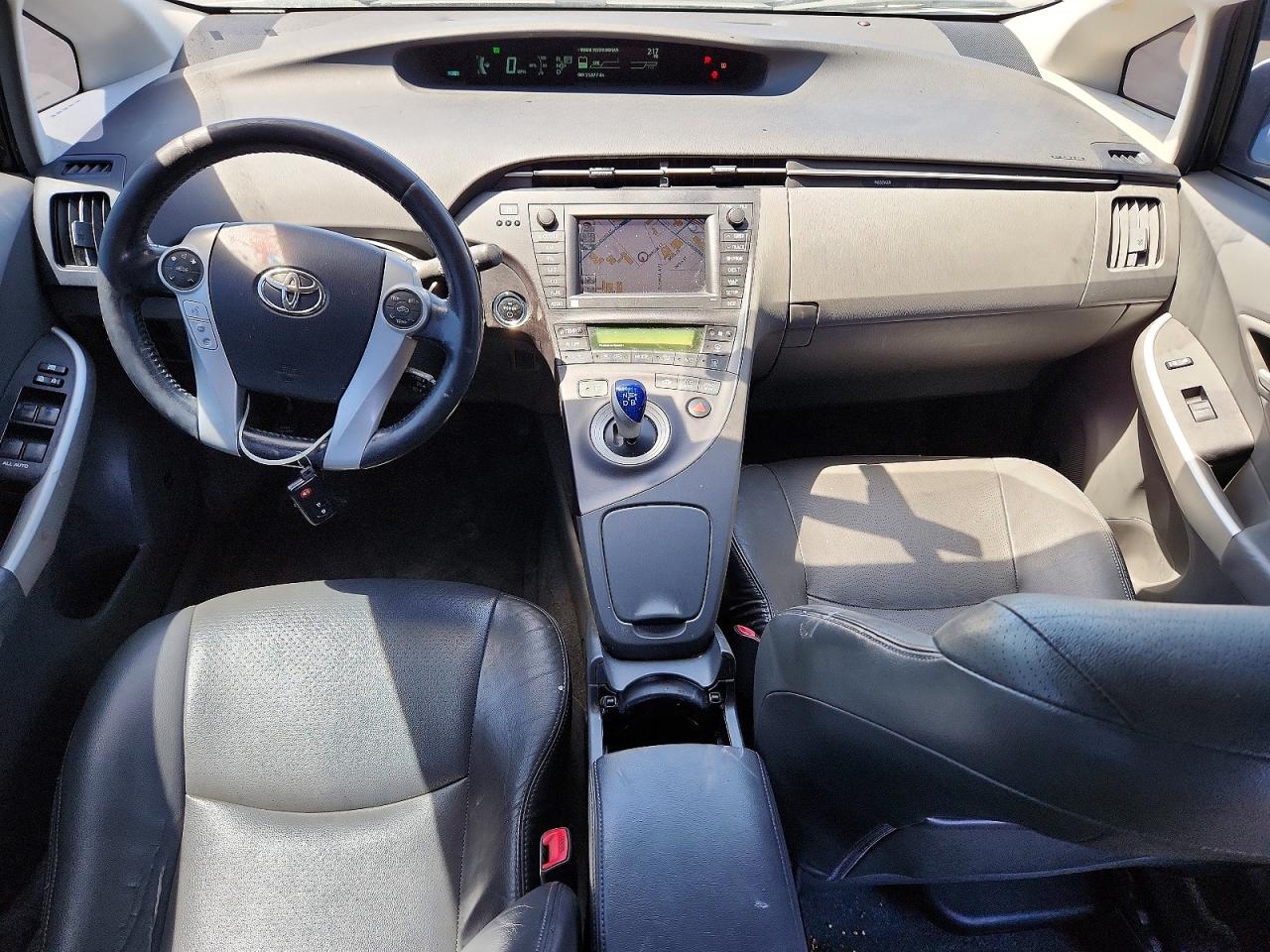 2011 TOYOTA PRIUS