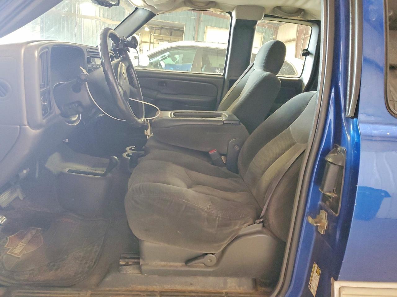 2004 CHEVROLET SILVERADO