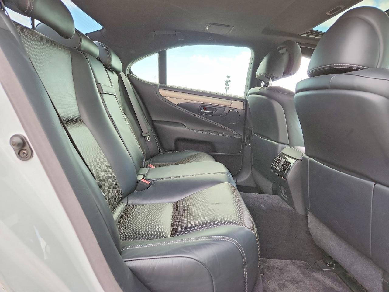 2014 LEXUS LS460