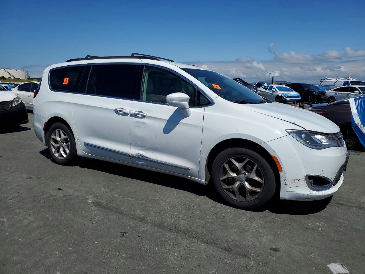 2017 CHRYSLER PACIFICA