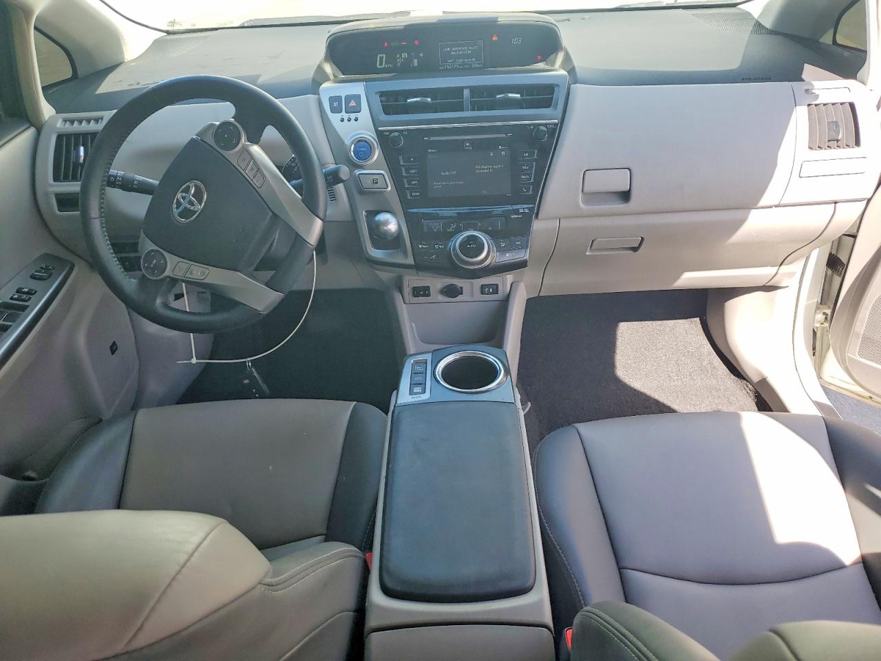 2015 TOYOTA PRIUS