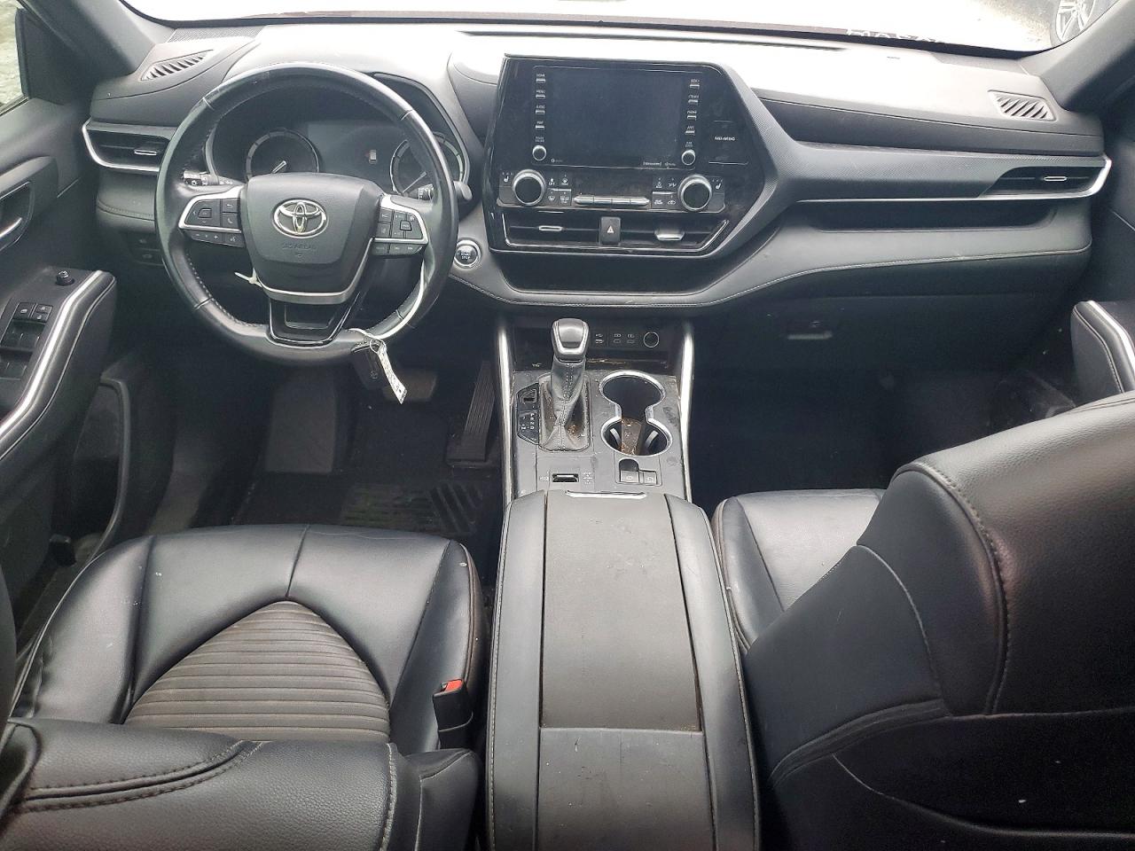 2022 TOYOTA HIGHLANDER