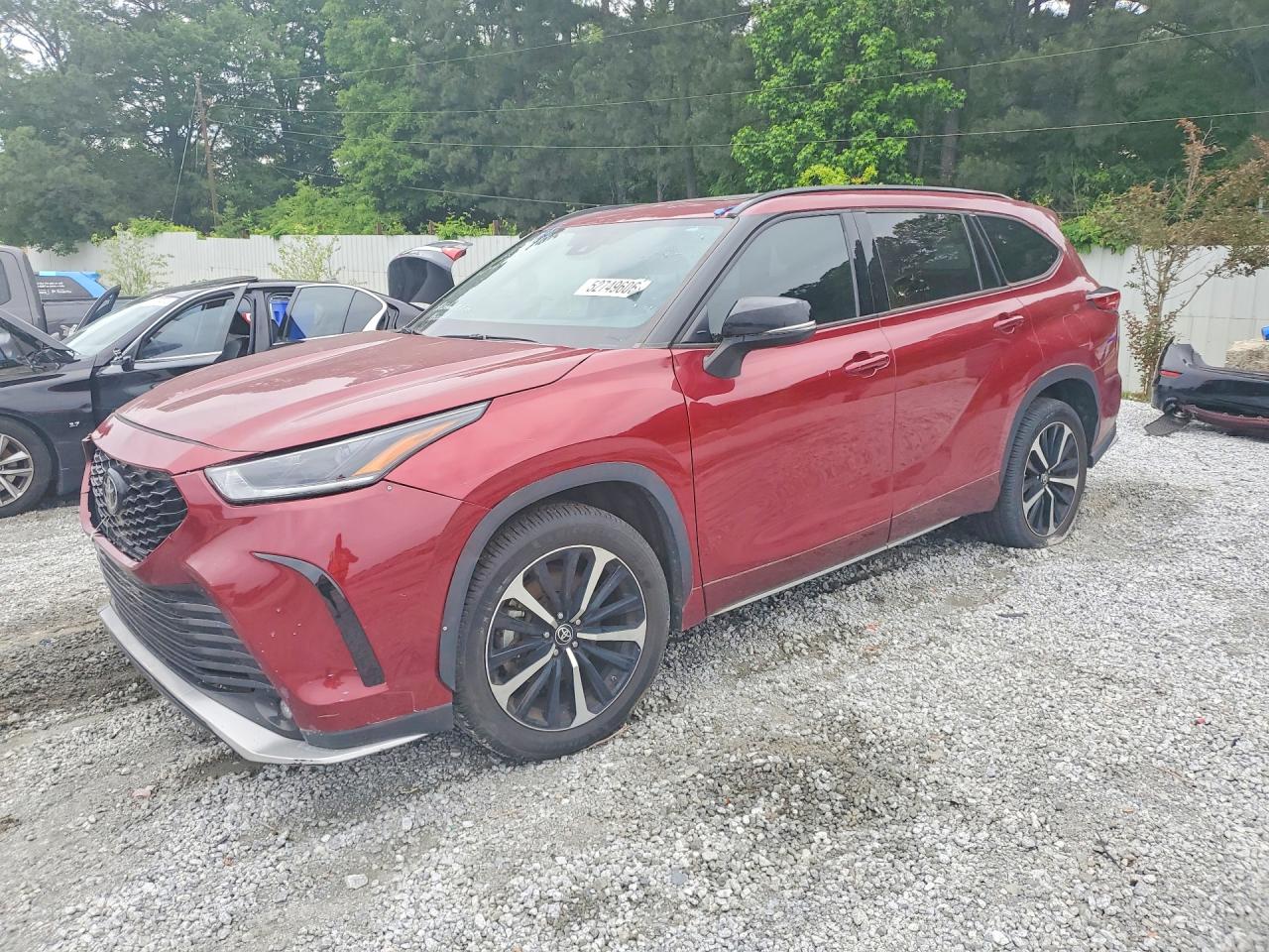 2022 TOYOTA HIGHLANDER