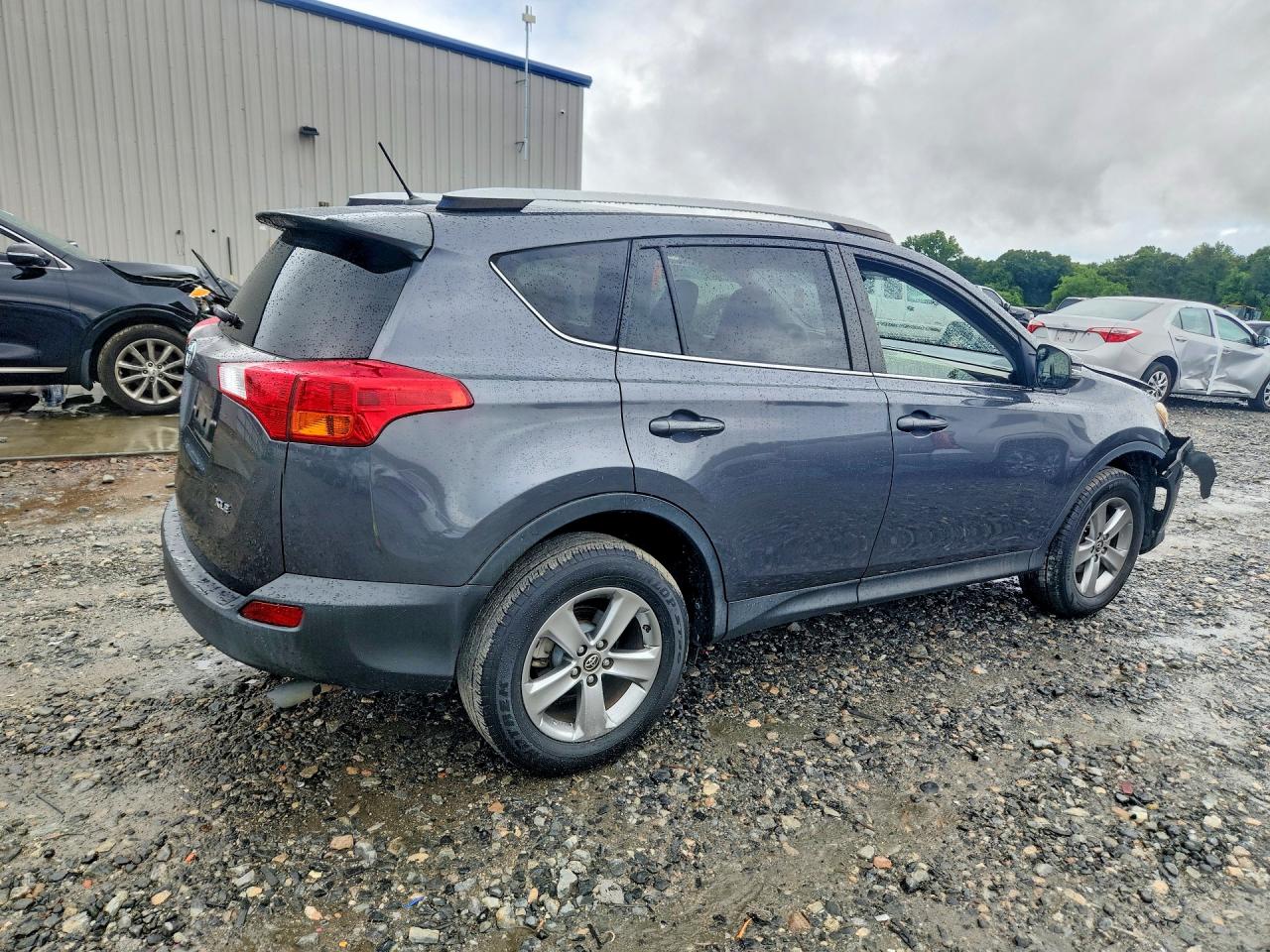 2015 TOYOTA RAV4