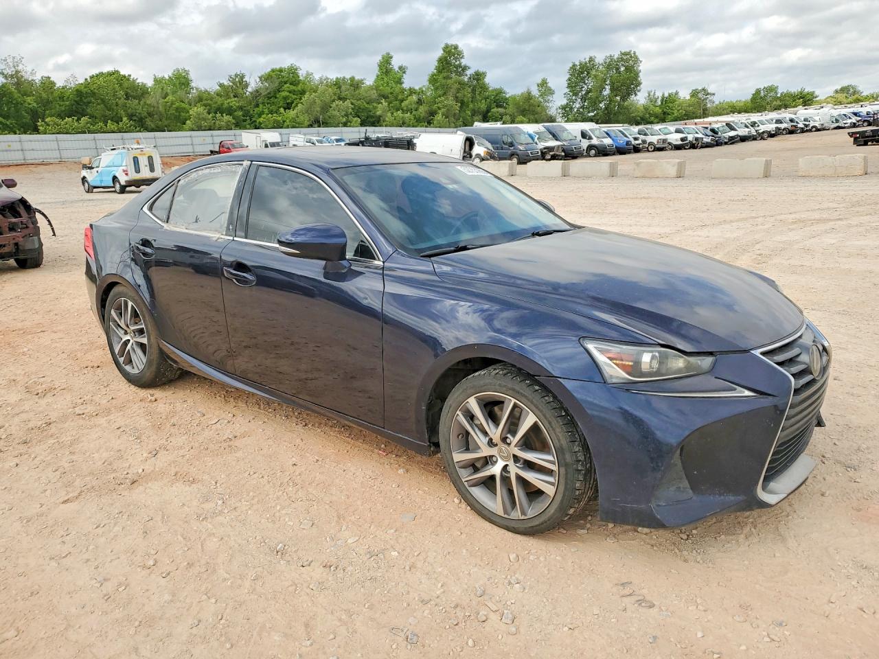 2019 LEXUS IS