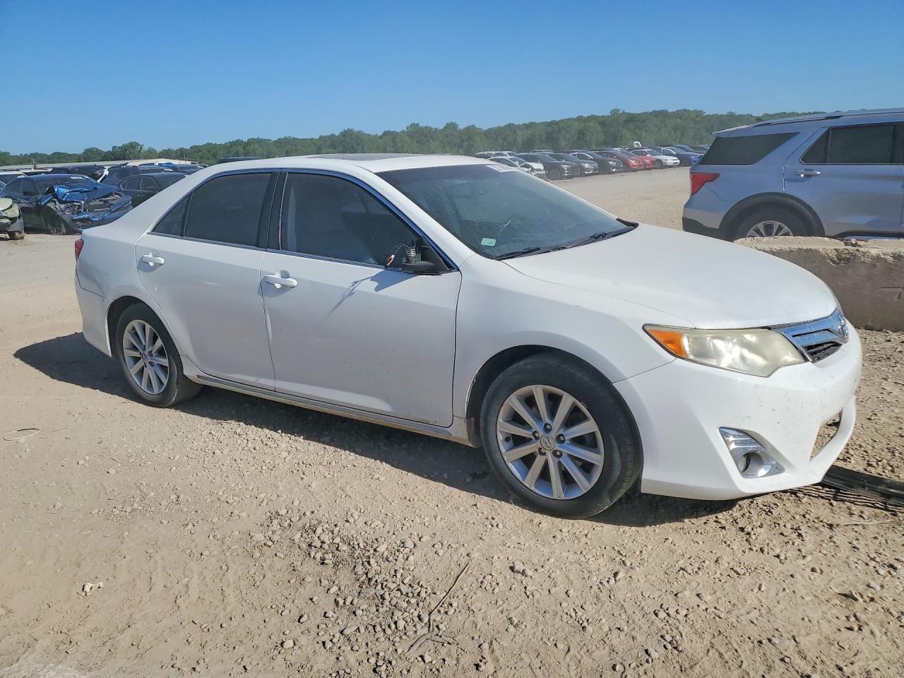 2014 TOYOTA CAMRY