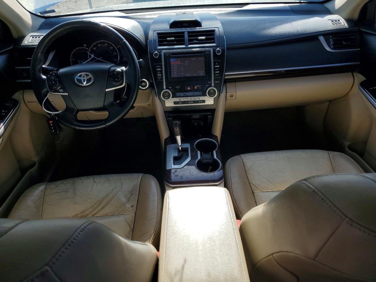 2014 TOYOTA CAMRY