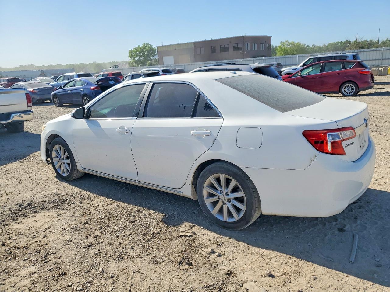 2014 TOYOTA CAMRY