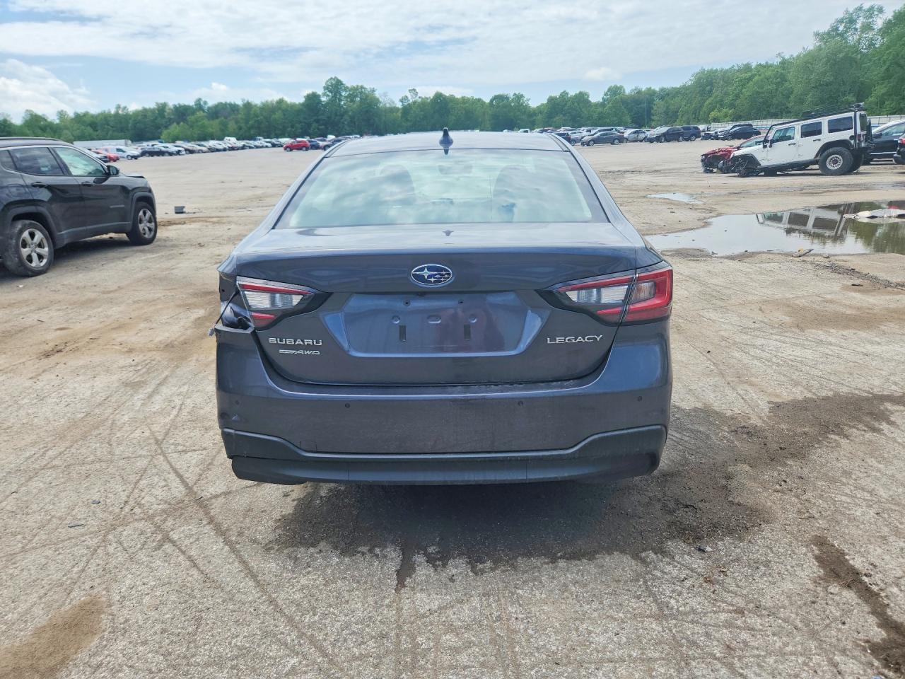 2024 SUBARU LEGACY