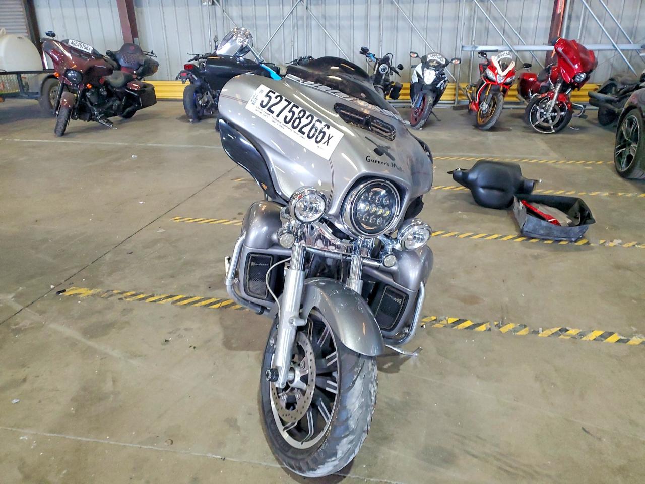 2017 HARLEY-DAVIDSON FL