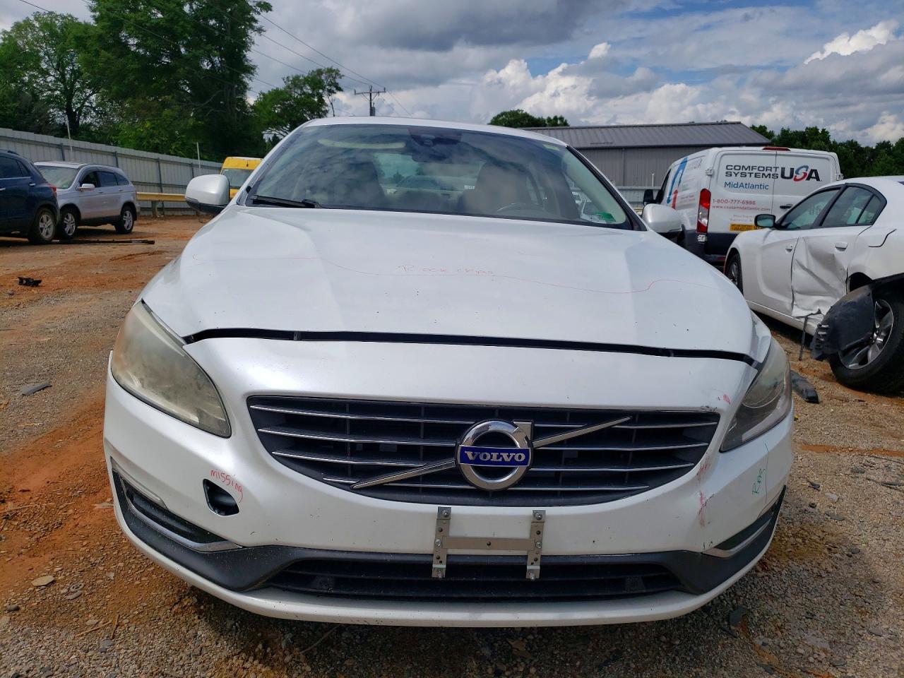 2015 VOLVO S60