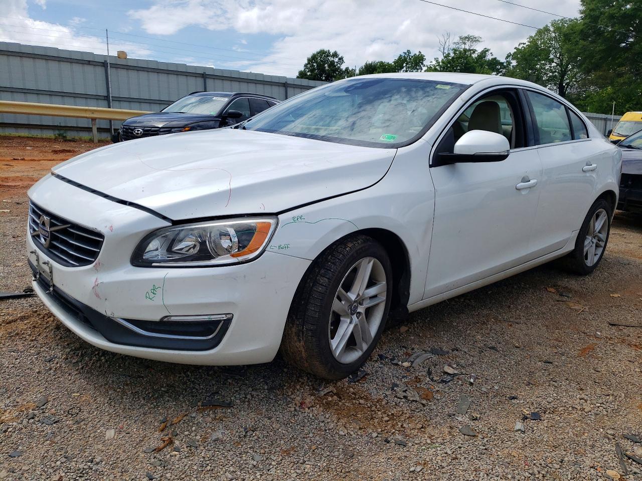 2015 VOLVO S60