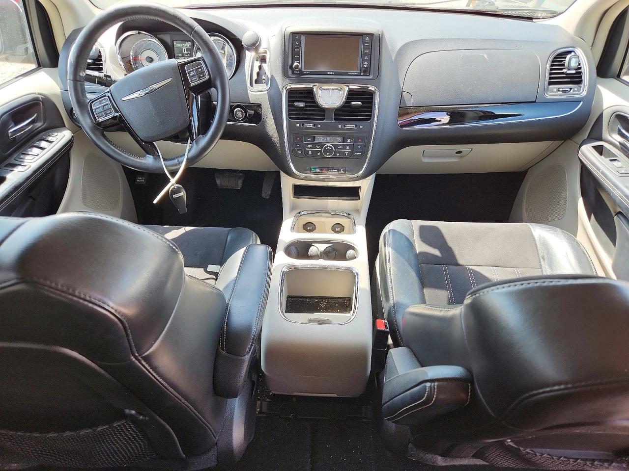2016 CHRYSLER MINIVAN