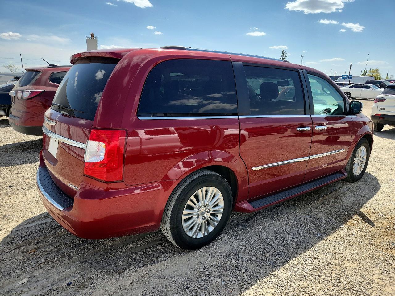 2016 CHRYSLER MINIVAN