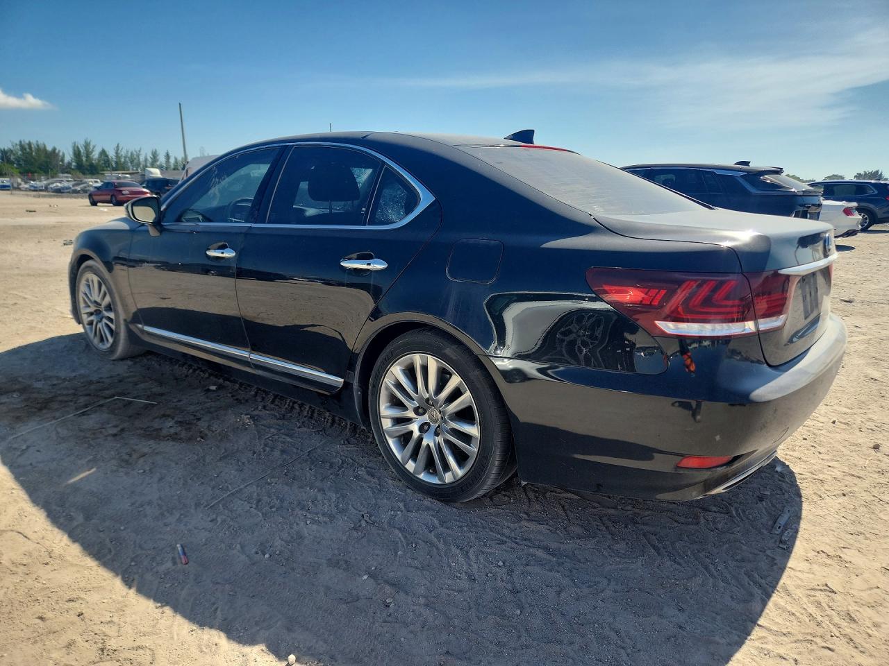 2017 LEXUS LS460