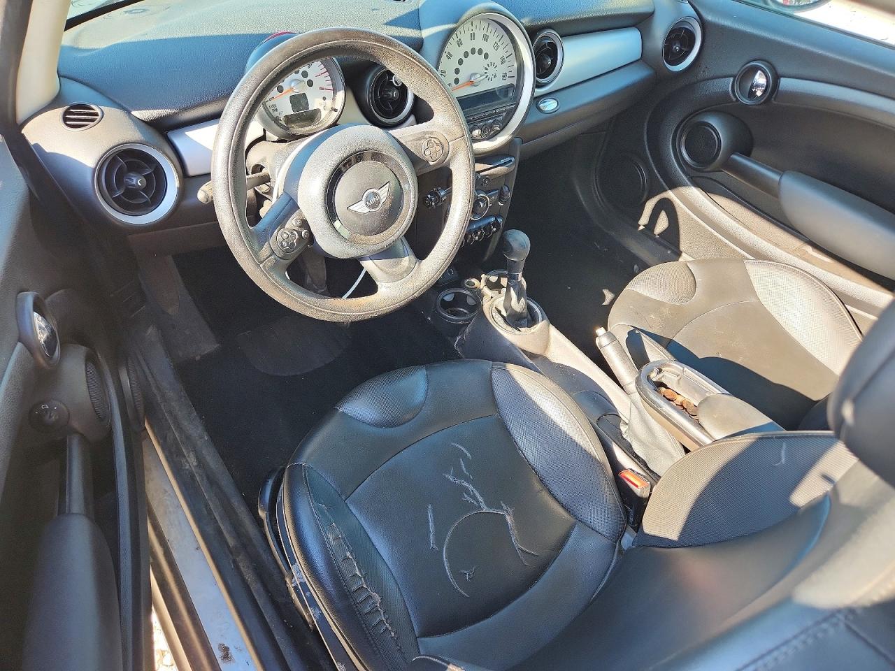 2013 MINI COOPER