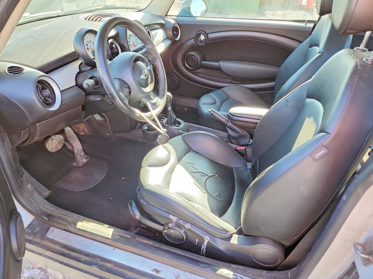 2013 MINI COOPER