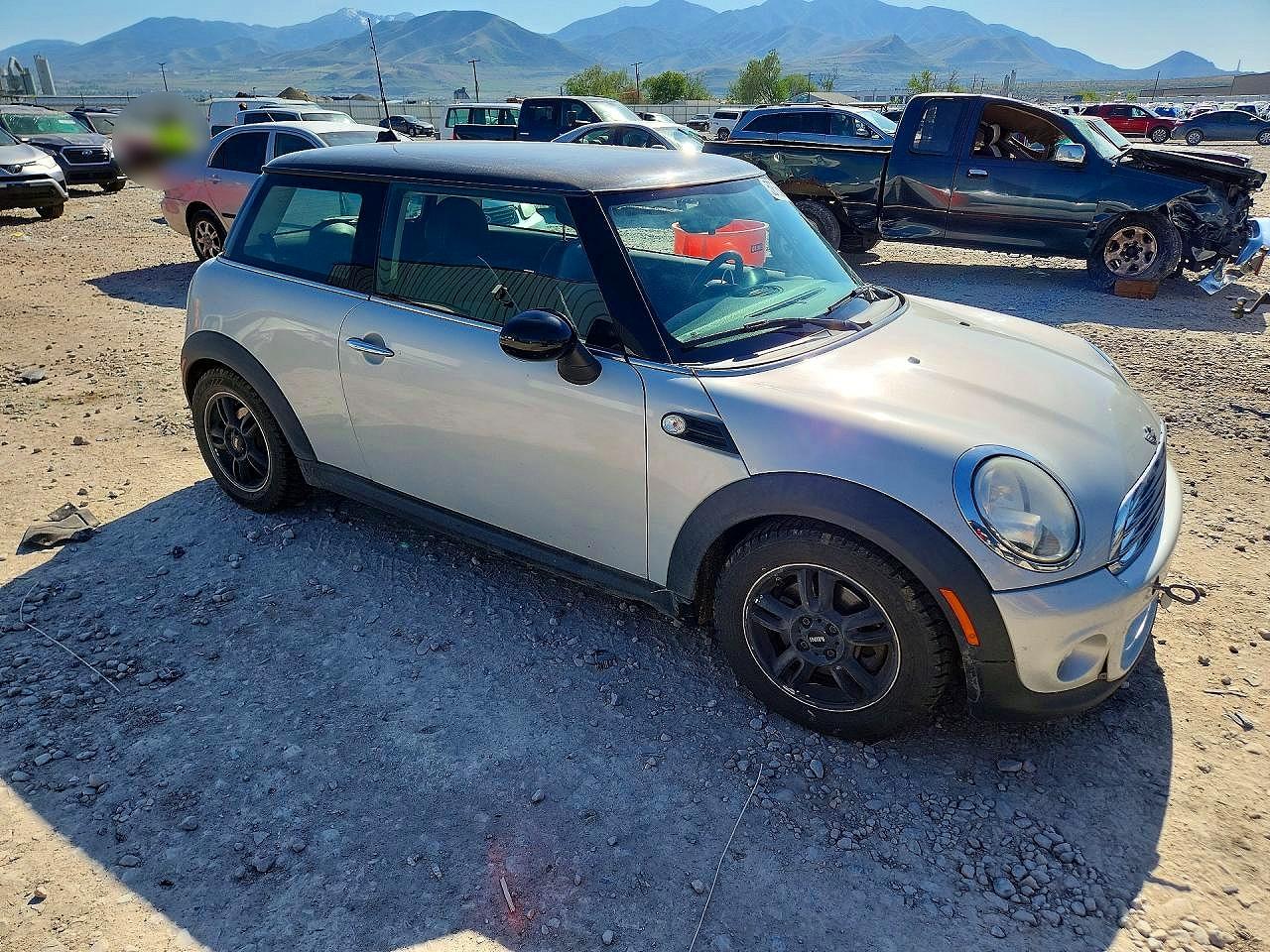 2013 MINI COOPER