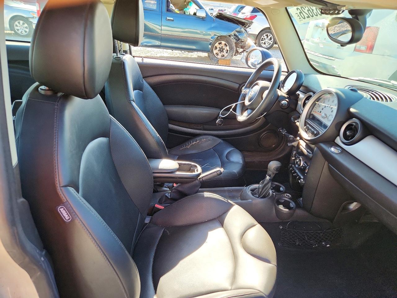2013 MINI COOPER