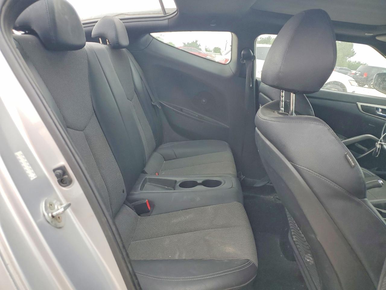 2016 HYUNDAI VELOSTER