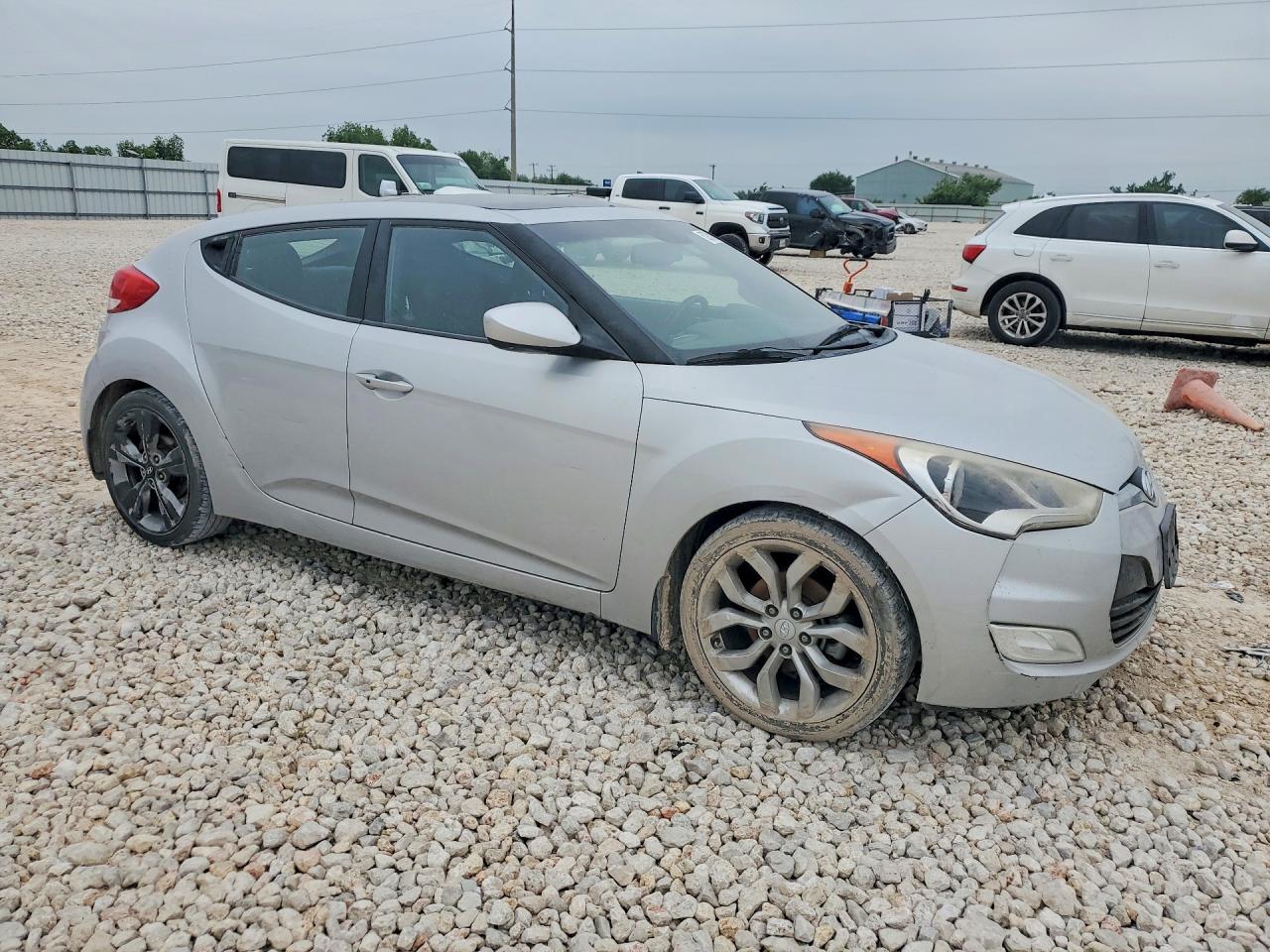 2016 HYUNDAI VELOSTER