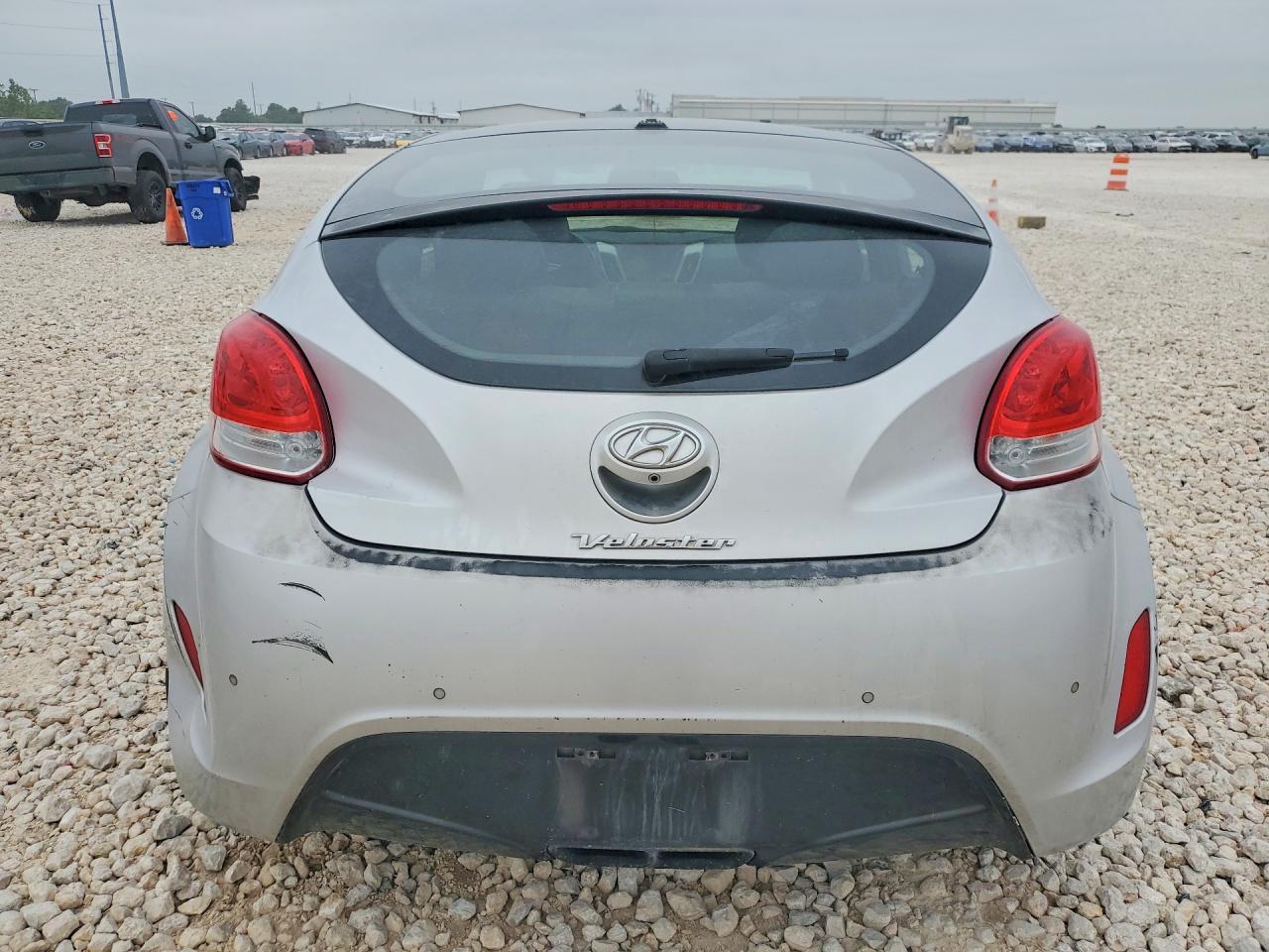 2016 HYUNDAI VELOSTER