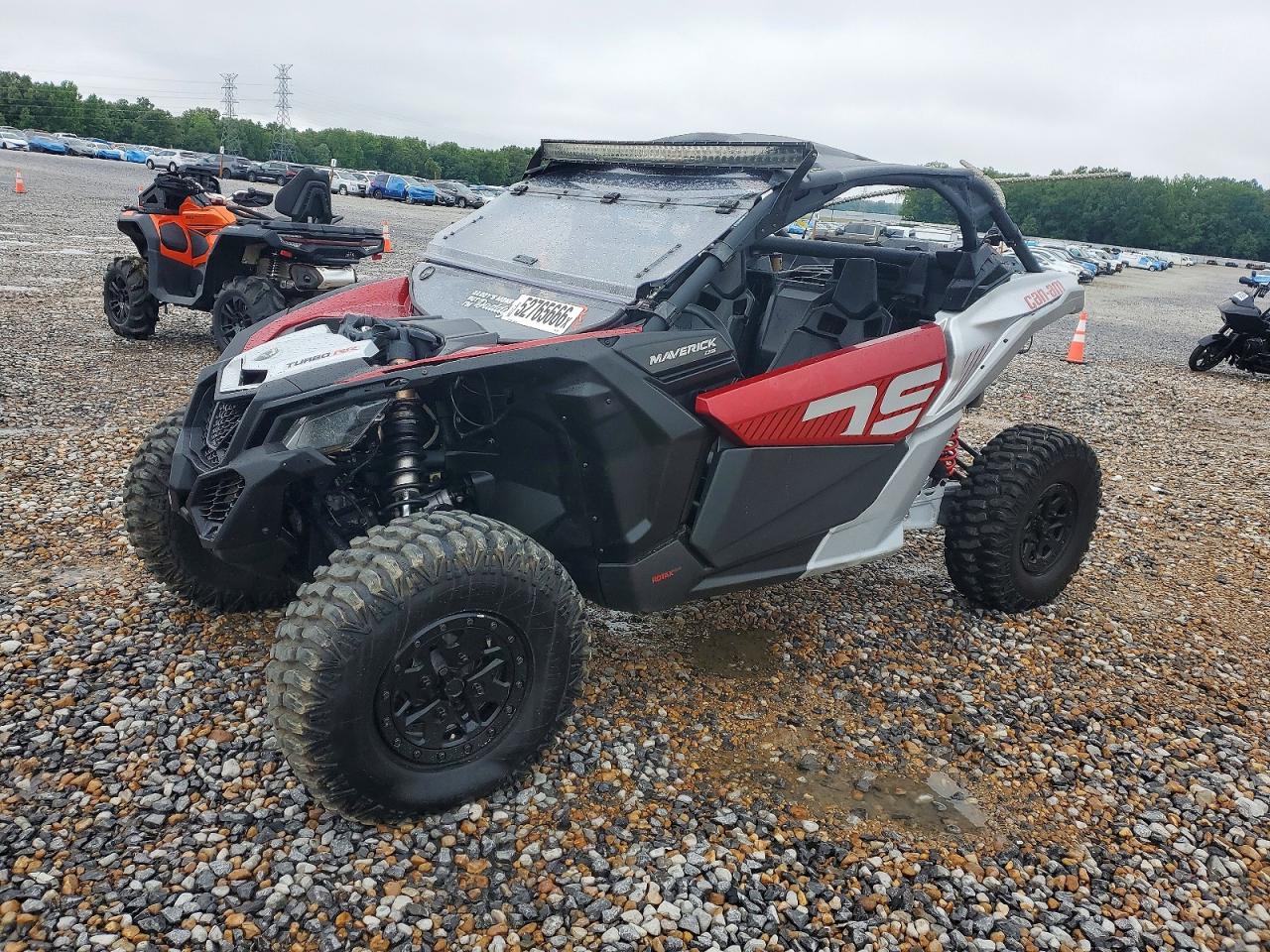 2024 CAN-AM SIDEBYSIDE