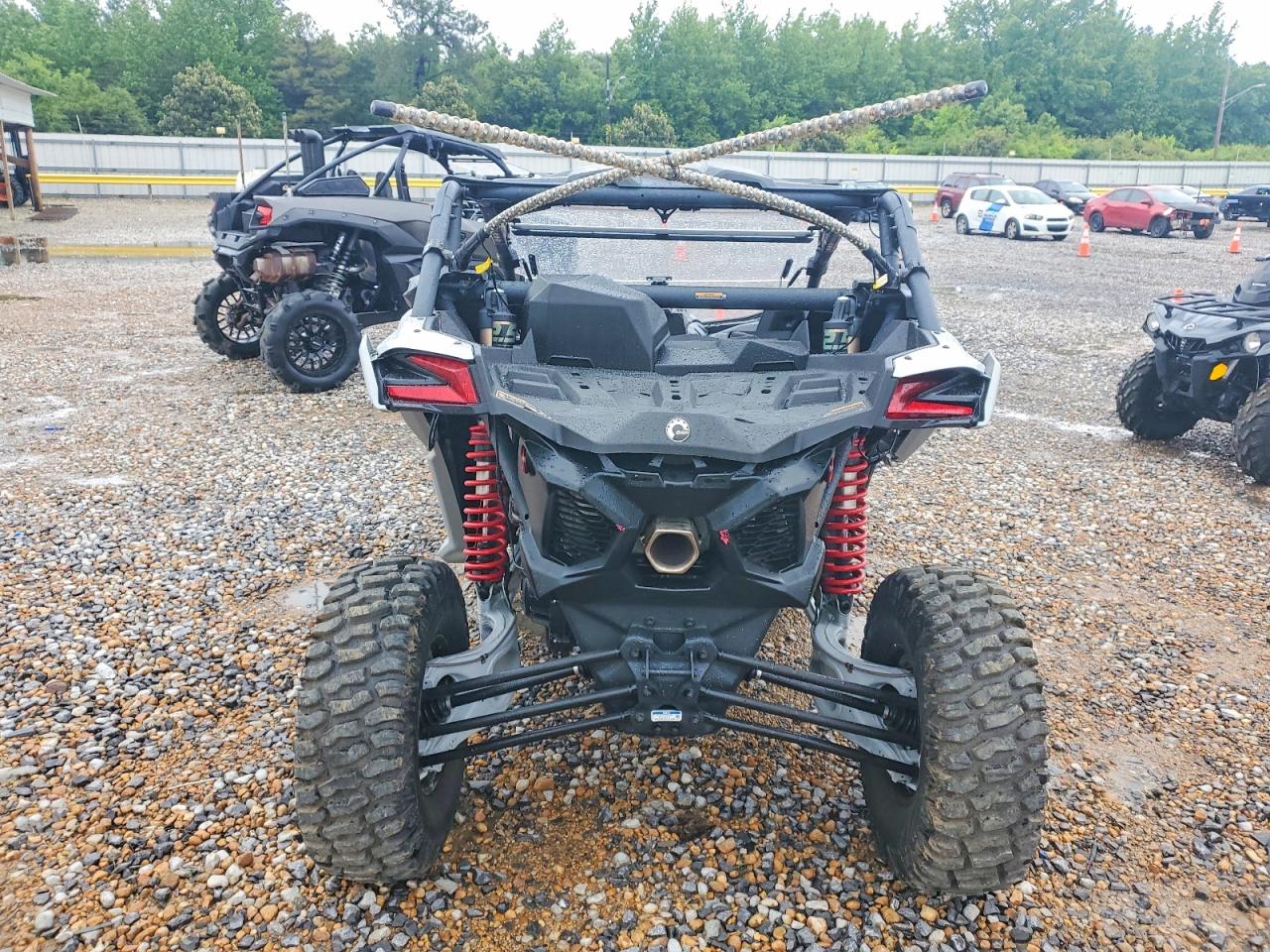 2024 CAN-AM SIDEBYSIDE