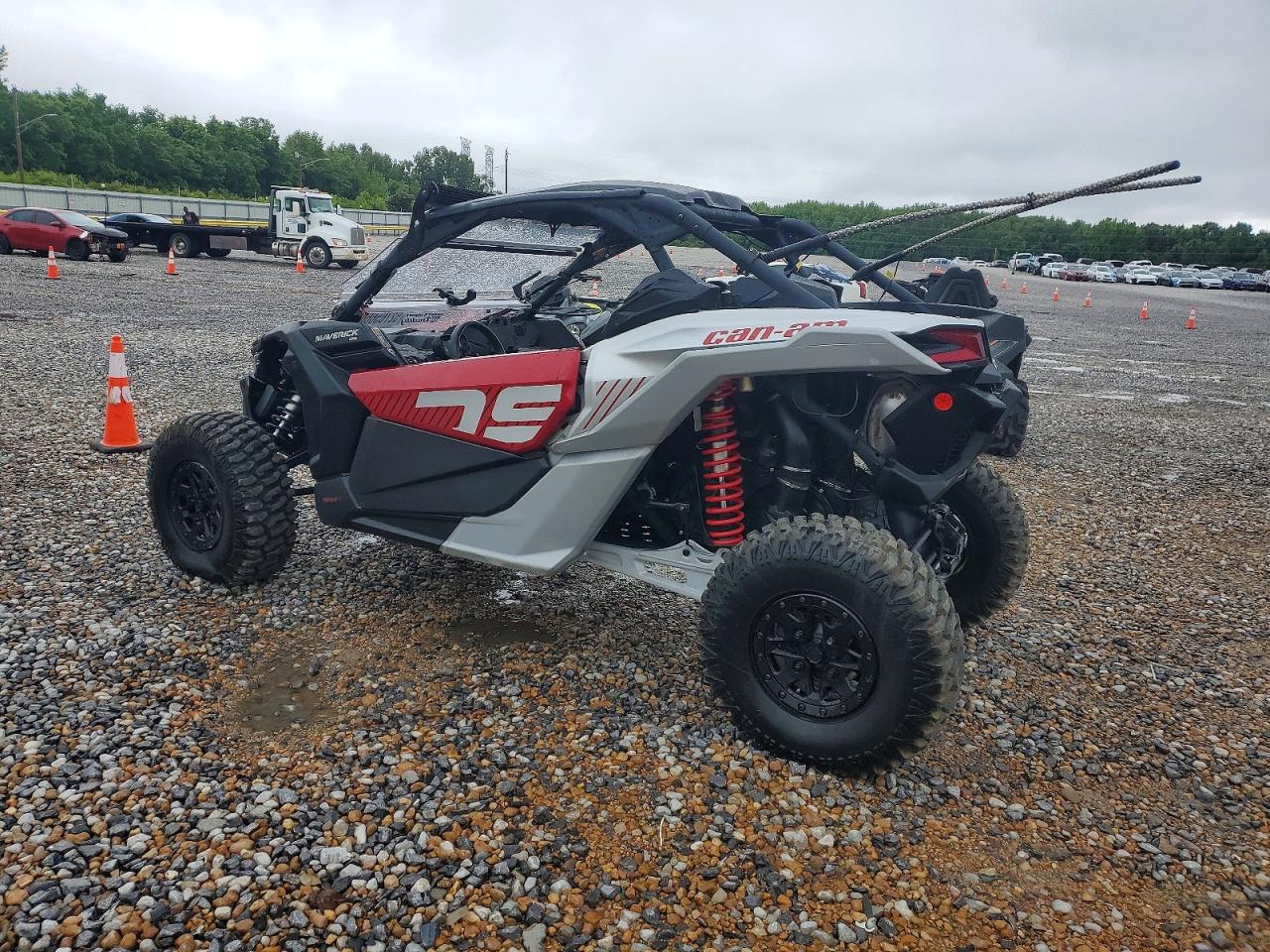 2024 CAN-AM SIDEBYSIDE